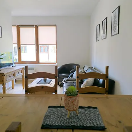 Pine's , Private Wi-fi Διαμέρισμα *