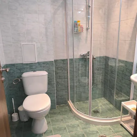 Appartement Pine's , Private Wifi, Free Parking *